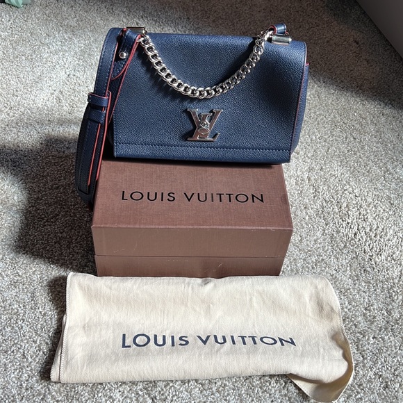 Louis Vuitton Lockme II BB Marine Rouge - Picture 2 of 11